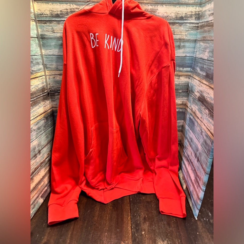 NWOT red Giant Hoodie. SO cozy.
